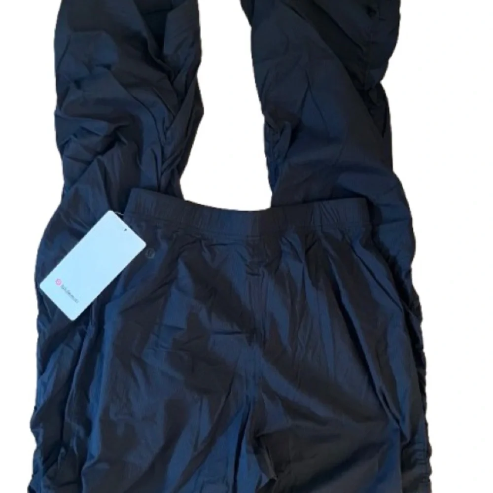 NWT Lululemon Dance Studio Slim-Fit High-Rise Flared Pant Black Small